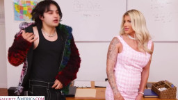 Taylor Wild - Sexy Taylor Wild shows student how to be rebellious in class 14 08 2025